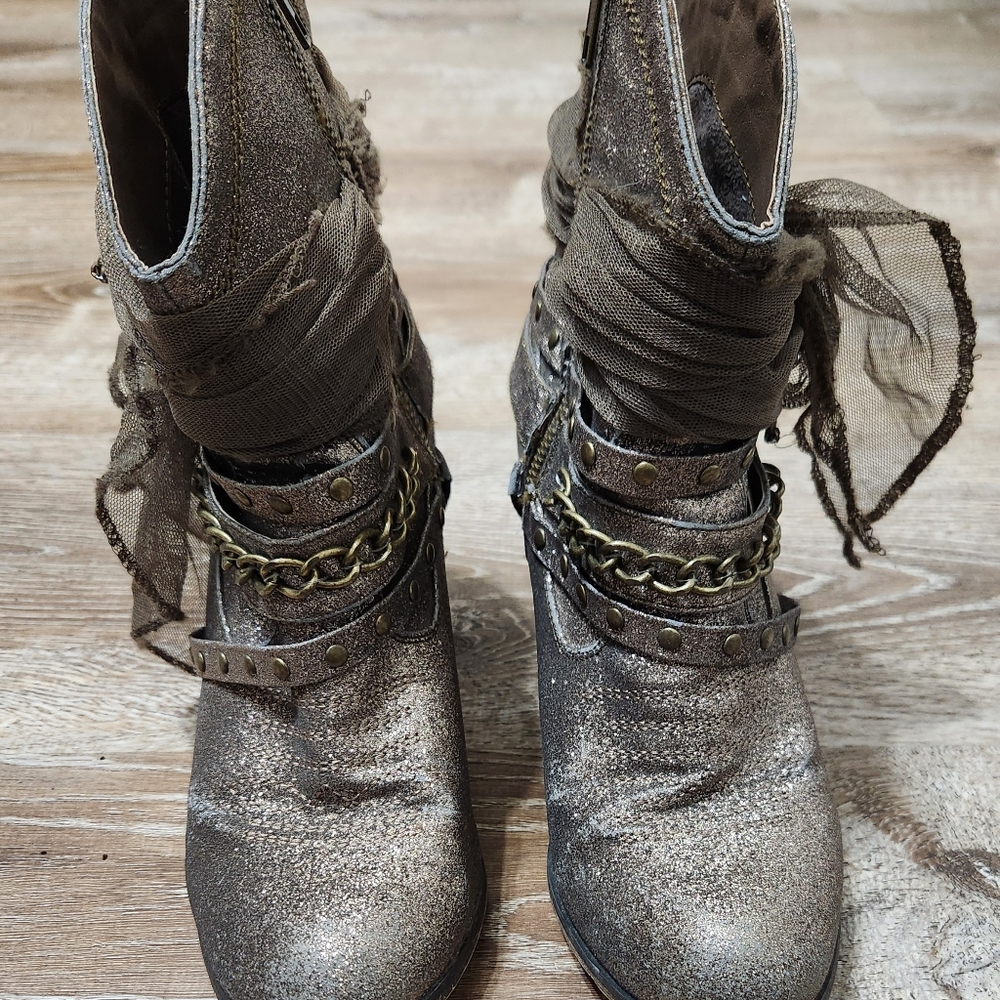 Women's Ankle boots size 8.5